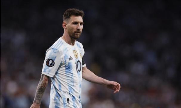 换帅如换刀？勒沃库森新帅九人应战逆转，揭密滕哈格62天败走德甲真相